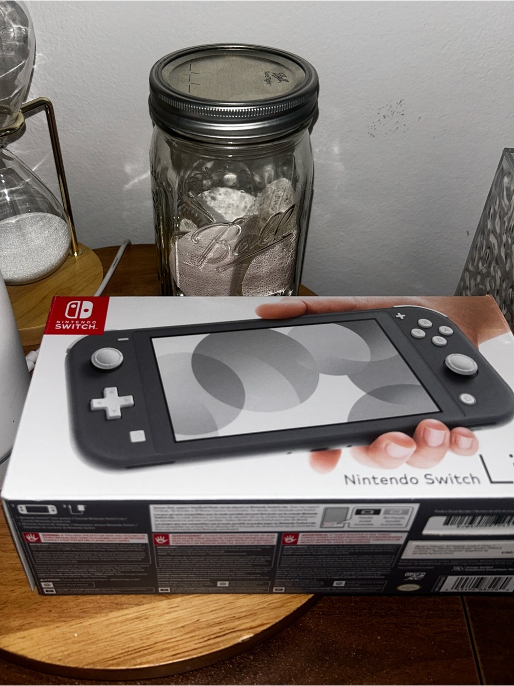 Nintendo Switch Light Grey - Picture 2 of 5
